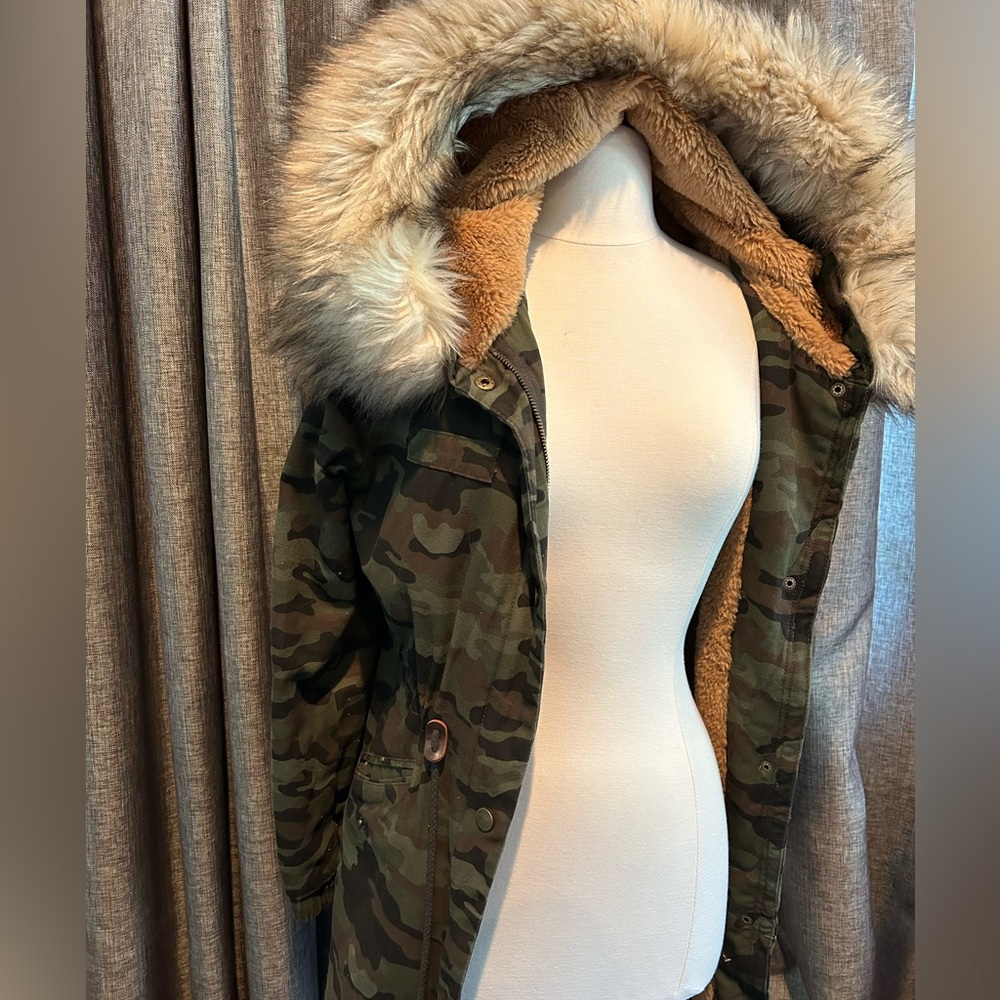 Lucky brand camo jacket with for hood size medium
